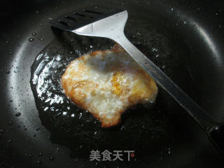 茭白烧荷叶蛋的做法步骤：2
