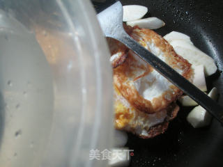 茭白烧荷叶蛋的做法步骤：4