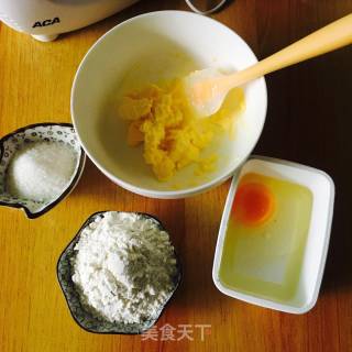 黄油曲奇的做法步骤：1