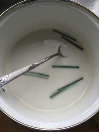 芒果糯米饭的做法步骤：2