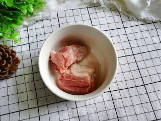 清肺化痰止咳食谱-石斛麦冬猪展汤的做法步骤：4