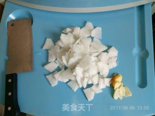 渣海椒焖萝卜的做法步骤：2