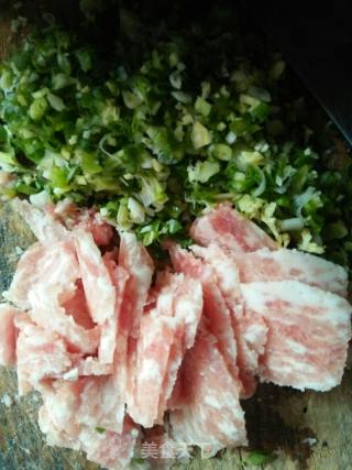 混面水饺的做法步骤：1