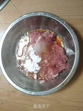 肉片炒丝瓜的做法步骤：3