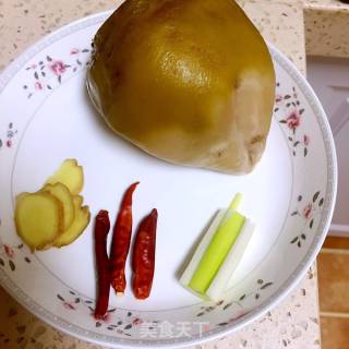 炒咸菜的做法步骤：1