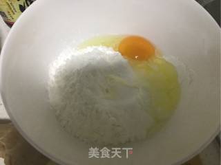 炸小黄花鱼的做法步骤：3
