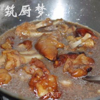 秘制红烧猪手的做法步骤：3
