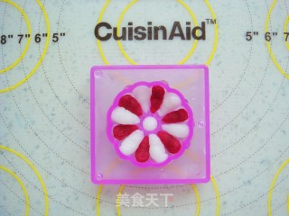 莲蓉花朵和果子的做法步骤：11