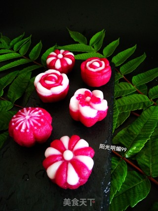 莲蓉花朵和果子的做法步骤：22