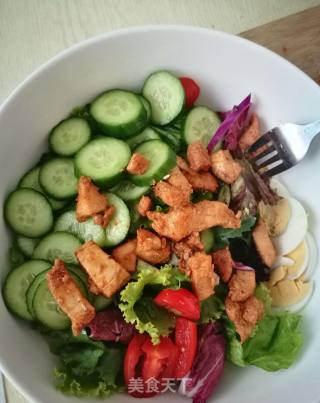 香煎鸡胸肉沙拉的做法步骤：1