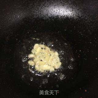 小白菜炒腊肠的做法步骤：3