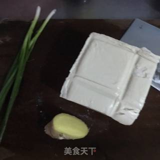 蚝油豆腐的做法步骤：1