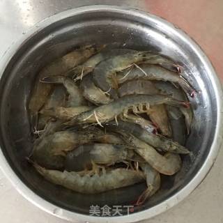 茄汁大虾的做法步骤：1