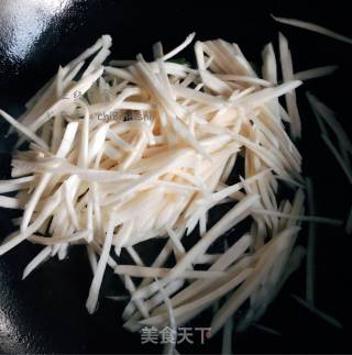 泡椒炒牛肉的做法步骤：10