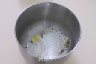 翻糖卡通纸杯蛋糕的做法步骤：3
