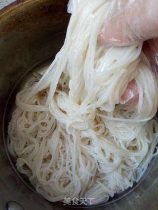 苦菊腊肠拌面的做法步骤：5