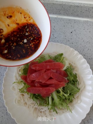 苦菊腊肠拌面的做法步骤：10