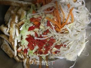 凉拌油豆腐金针菇的做法步骤：7