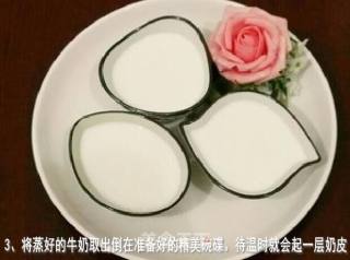 青汁双皮奶的做法步骤：3