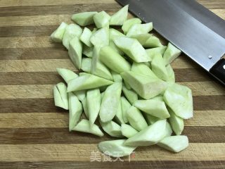 花蛤翠衣丝瓜的做法步骤：1