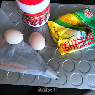 Fluff草莓味的蛋白糖的做法步骤：1