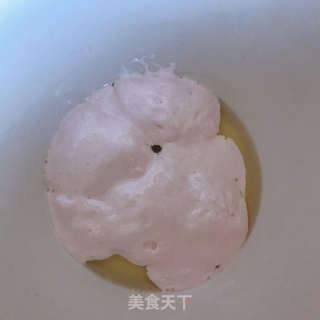 Fluff草莓味的蛋白糖的做法步骤：4