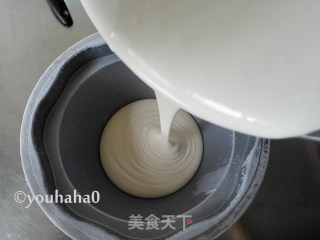 棉花糖酸奶冰激凌的做法步骤：4