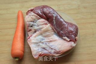 红烧牛腩的做法步骤：1
