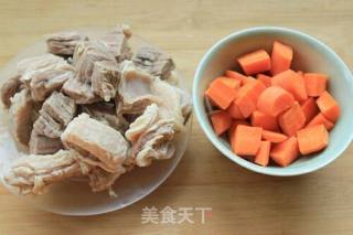 红烧牛腩的做法步骤：2