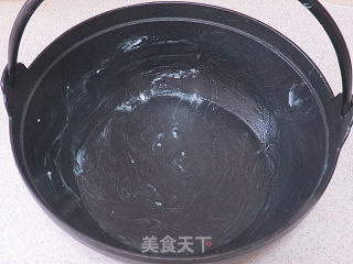 人气腊味料理【广式腊味煲仔饭】的做法步骤：2