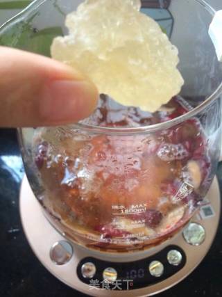 桃胶炖牛奶的做法步骤：6