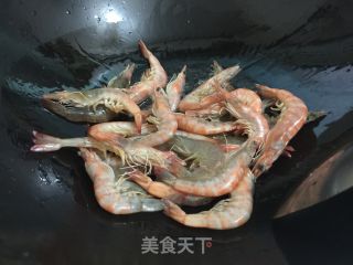 椒盐鲜露虾的做法步骤：5
