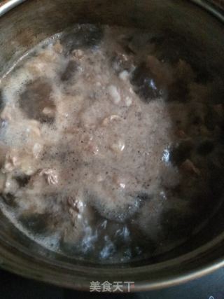 红烧牛腩的做法步骤：2