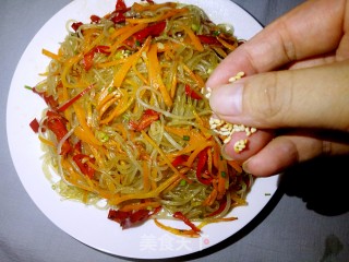 香辣五色炒薯粉#懒人简餐#的做法步骤：12