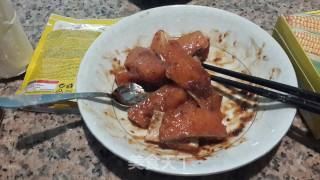 三文鱼豆腐煲的做法步骤：2