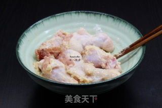酥脆炸鸡根的做法步骤：3
