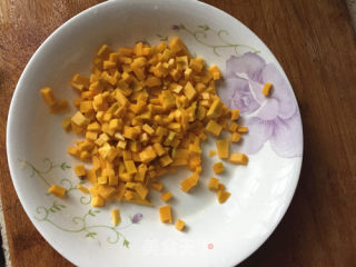 南瓜豆腐汤的做法步骤：2