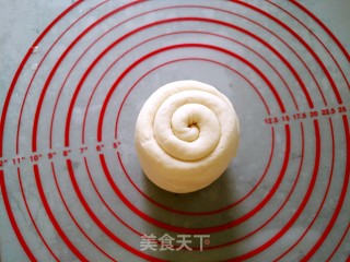 咸蛋黄千层饼的做法步骤：11