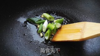 西红柿炒豆角的做法步骤：3