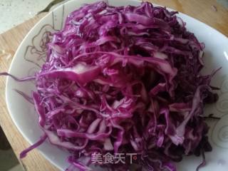 凉拌紫甘蓝的做法步骤：3
