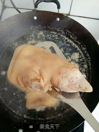 卤猪蹄的做法步骤：3