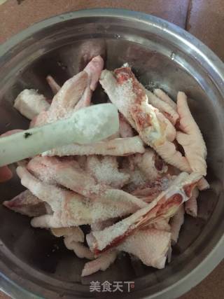 混酱木耳凉拌鸡脚鸡翼尖的做法步骤：4