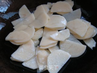 洋葱土豆片的做法步骤：4