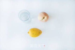 梦幻蜜桃粉汽水的做法步骤：1