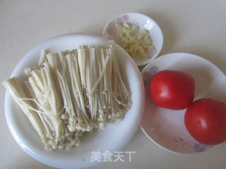 番茄炒金针菇的做法步骤：1