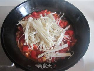 番茄炒金针菇的做法步骤：6