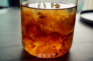 桃胶百合红枣汤的做法步骤：2