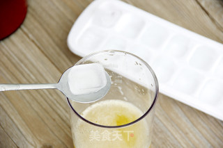 黄桃柠檬冰果汁的做法步骤：9