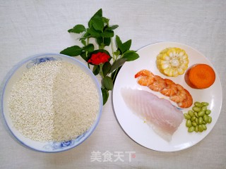 海鲜杂蔬小饭团 让孩子爱上吃饭的做法步骤：1