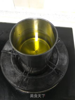 清香炸鸡根的做法步骤：5